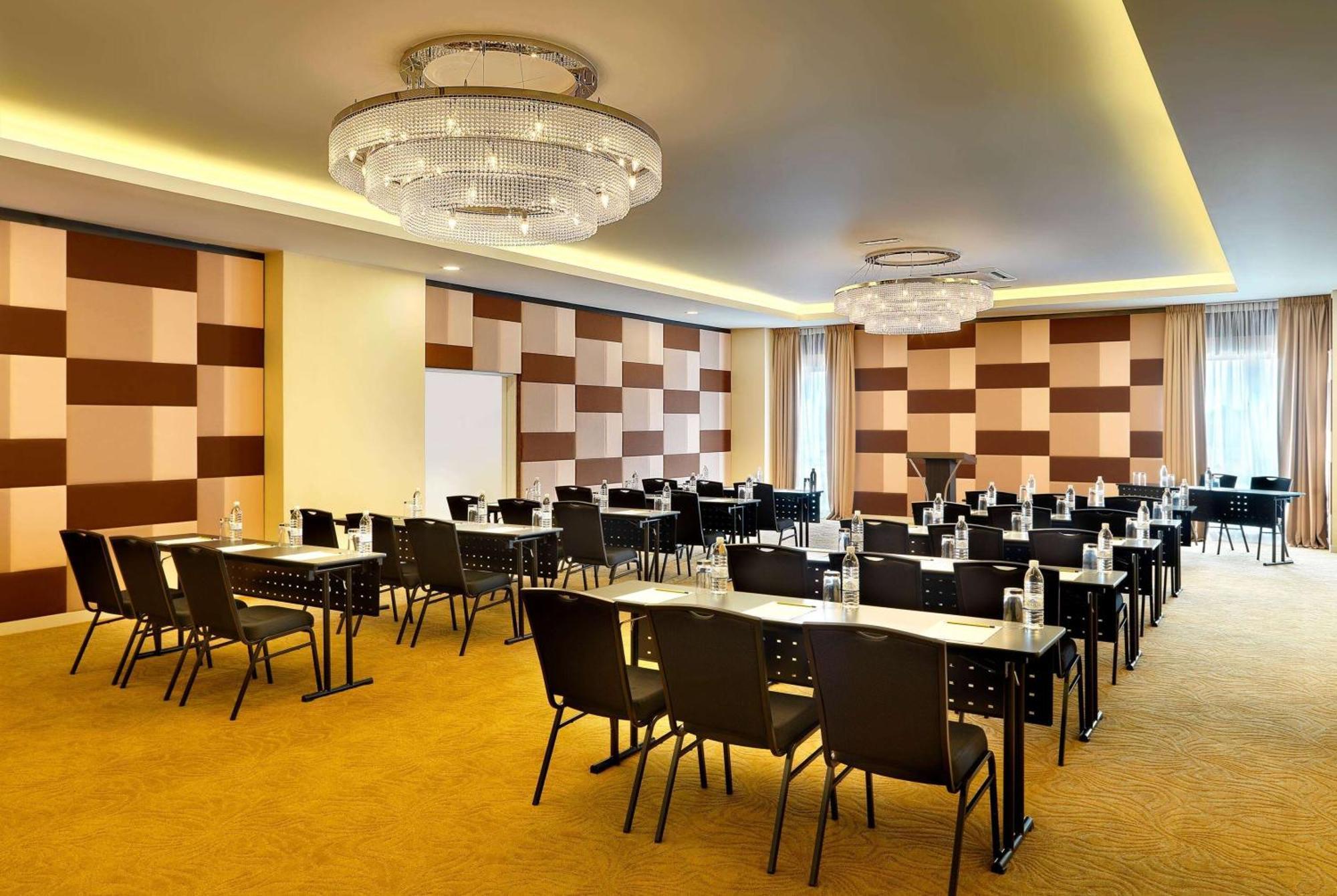 Wyndham Garden I-City Shah Alam Exterior photo